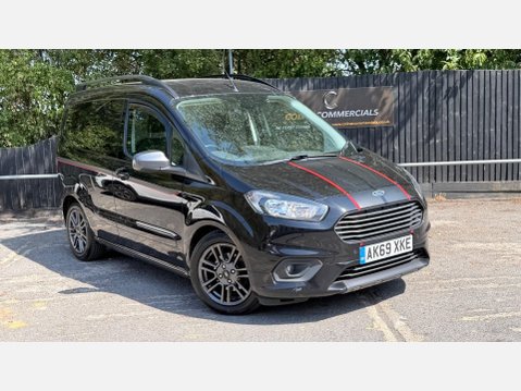 Ford Transit Courier SPORT 1
