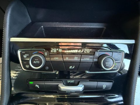 BMW 2 Series 2.0 218d Sport Auto Euro 6 (s/s) 5dr 44