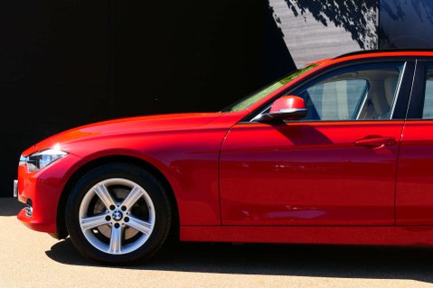BMW 3 Series 2.0 325d SE 5dr 9