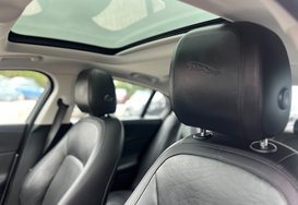 Jaguar XE 2.0 D PORTFOLIO AUTO 28