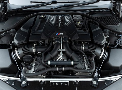 BMW M8 Competition Convertible 28