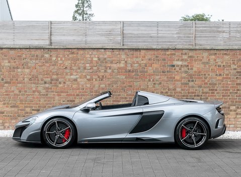 McLaren 675LT Spider 2