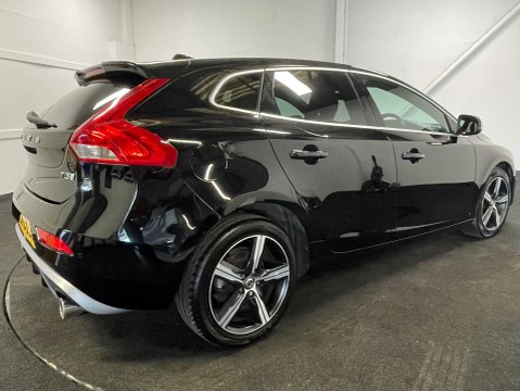 Volvo V40 1.5 V40 R-Design Edition T3 Auto 5dr 5