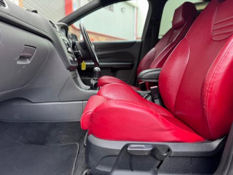 Ford Focus 2.5 SIV ST-500 Hatchback 5dr Petrol Manual (224 g/km, 221 bhp) 44