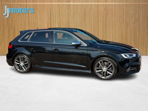 Audi S3 2.0 TFSI Sportback 5dr Petrol S Tronic quattro Euro 6 (s/s) (310 ps) 31