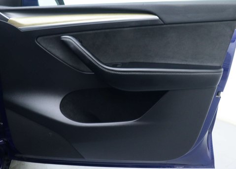 Tesla Model Y (Dual Motor) Long Range SUV 5dr Electric Auto 4WDE (384 bhp) 39