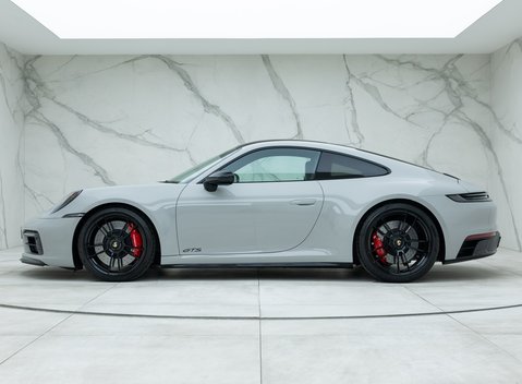 Porsche 911 Carrera GTS (992) 2