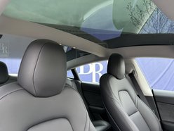 Tesla Model 3 Saloon 4dr Electric Auto RWD (241 bhp) 46