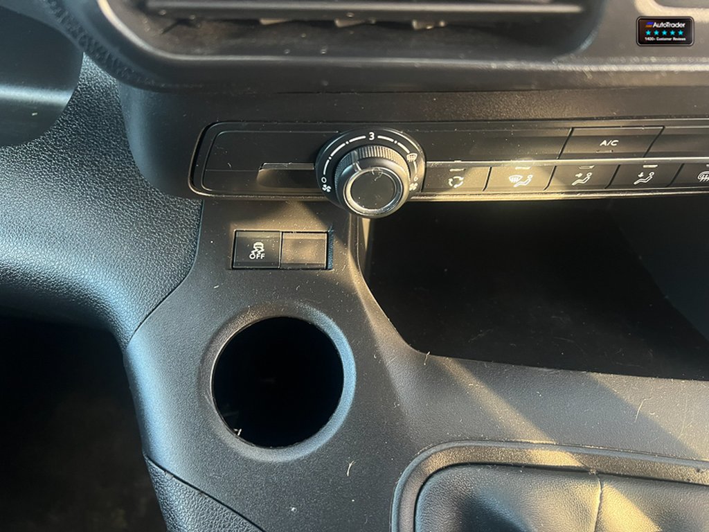2020 Vauxhall ComboSWB L1H1 Low Roof Sportive 2300 Air Con Sensors EURO 6 NO VAT — thumbnail 39 of 51