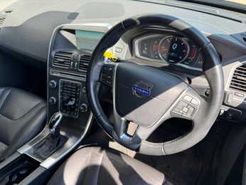 Volvo XC60 2.4 D5 SE Lux Nav Geartronic AWD Euro 5 5dr