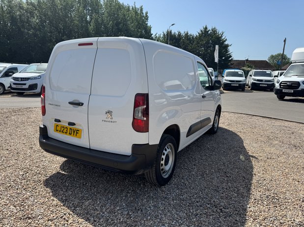 Peugeot Partner SWB L1H1 Low Roof Professional Air Con EURO 6 6