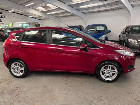Ford Fiesta 1.0T EcoBoost Zetec Hatchback 5dr Petrol Powershift Euro 5 (100 ps) 7