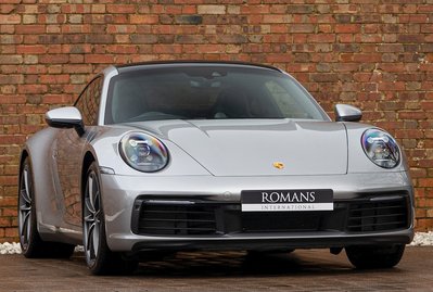 Porsche 911 Carrera S (992)