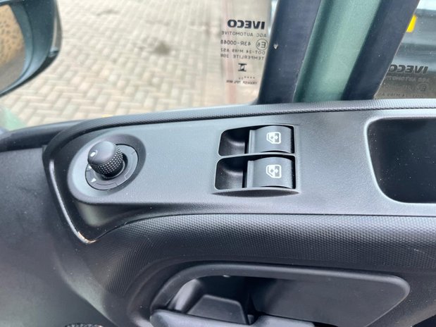 Iveco Daily 2.3 35S16A8 Business Dropside 3750 WB Hi-Matic 13