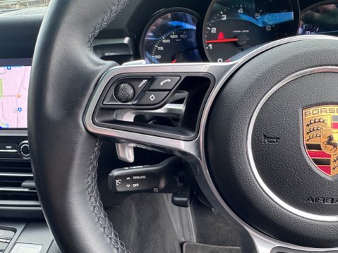 Porsche Macan PDK 17