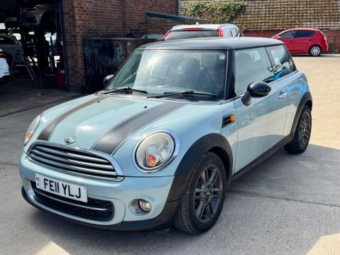 Mini Hatch 1.6 Cooper D Euro 5 (s/s) 3dr 4