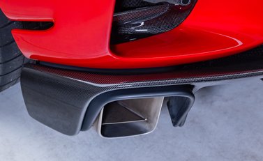 Ferrari 812 Competizione 43