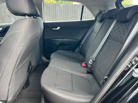 Kia Rio 2 9