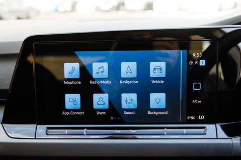 Volkswagen Golf STYLE TSI 16