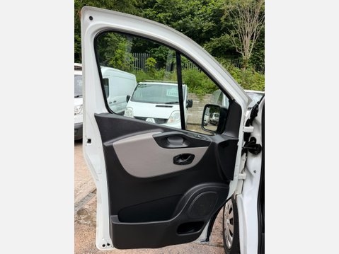 Renault Trafic 1.6 dCi 27 Business Crew Van Double Cab 6dr Diesel Manual SWB Euro 6 (120 p 34