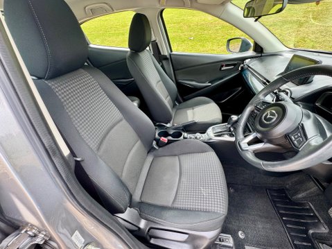 Mazda 2 SE-L NAV 14