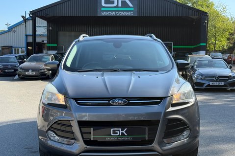 Ford Kuga TITANIUM TDCI 2WD - 10 SERVICES - NEW MOT - NEW DISCS AND PADS ALL ROUND 12