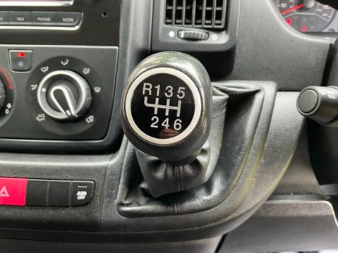 Peugeot Boxer 2.2 BlueHDi 435 Professional L4 H2 Euro 6 (s/s) 5dr 30