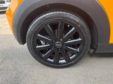 Mini Hatch 1.5 Cooper Euro 6 (s/s) 3dr 47