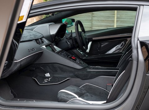 Lamborghini Aventador SV LP 750-4 Coupe 15