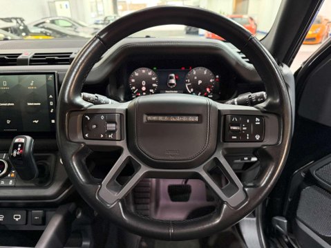 Land Rover Defender 3.0 D300 MHEV X-Dynamic HSE SUV 5dr Diesel Auto 4WD Euro 6 (s/s) (300 ps) 29