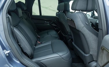 Land Rover Range Rover P530 SV 19