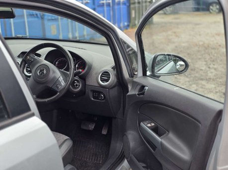 Vauxhall Corsa 1.4 16V SE Hatchback 5dr Petrol Auto Euro 5 (100 ps) 21