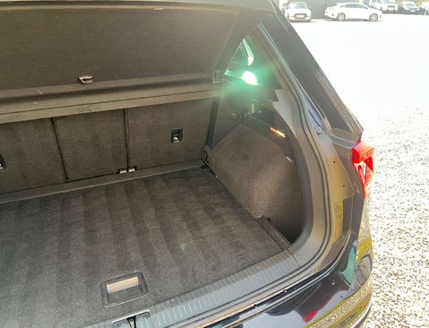 Volkswagen Tiguan 2.0 Tiguan R-Line Tech TDI Semi-Auto 5dr 46