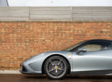 Ferrari 458 Speciale 26