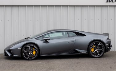 Lamborghini Huracan LP610-2 EVO RWD 2
