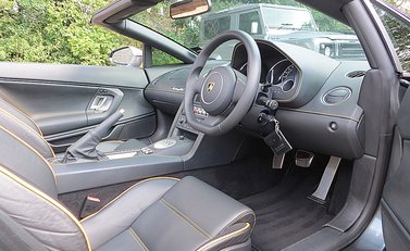 Lamborghini Gallardo LP 560-4 Spyder 11