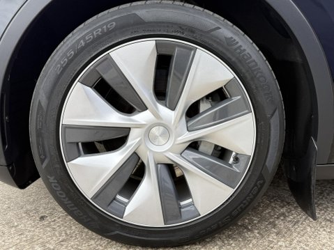 Tesla Model Y (Dual Motor) Long Range SUV 5dr Electric Auto 4WDE (384 bhp) 18