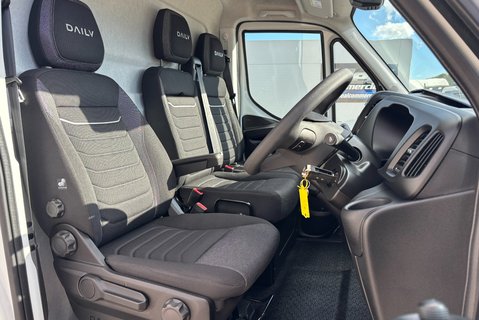 Iveco Daily 35C18H 3750WB Arborous Toolbox Tipper - Comfort Pack 4
