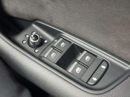 Audi SQ7 4.0 TDI V8 SUV 5dr Diesel Tiptronic quattro Euro 6 (s/s) (435 ps) 36