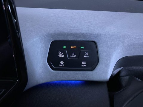 Volkswagen ID.3 Pro Performance 58kWh Family Hatchback 5dr Electric Auto (204 ps) Heated Se 44