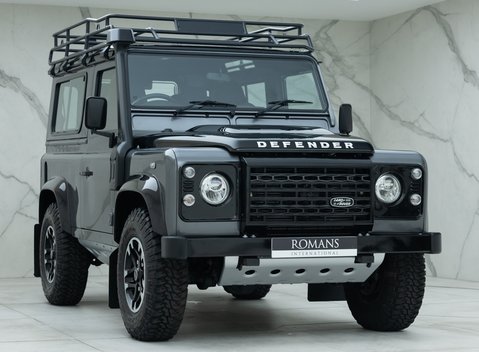 Land Rover Defender 90 Adventure 6