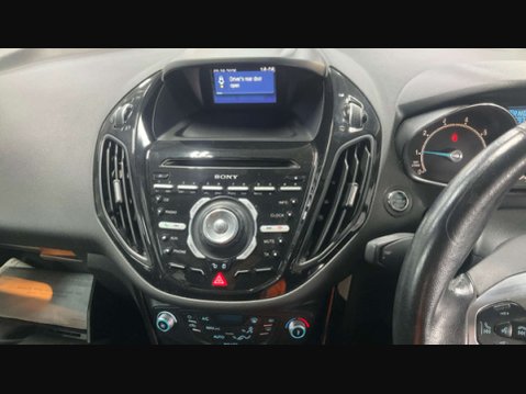 Ford B-Max 1.6 B-Max Titanium Auto 5dr 8