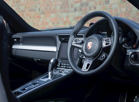 Porsche 911 Turbo Cabriolet (991.2) 13