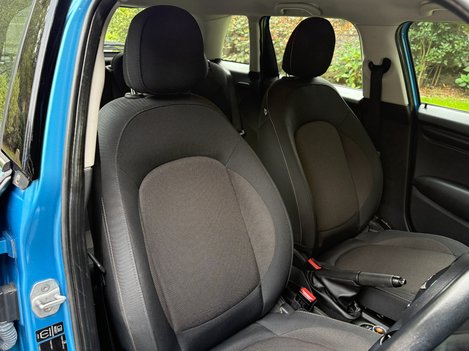 Mini Hatch COOPER D 3