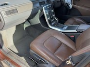Volvo XC70 2.4 XC70 SE Luxury D5 AWD Auto 4WD 5dr 3