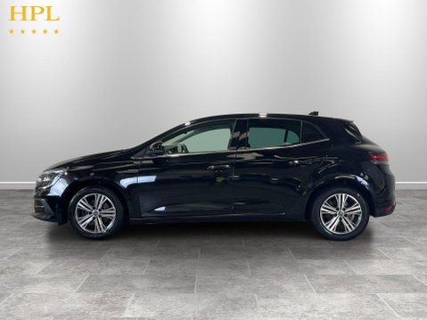 Renault Megane 1.6 E-TECH 9.8kWh Iconic Hatchback 5dr Petrol Plug-in Hybrid Auto Euro 6 (s 4