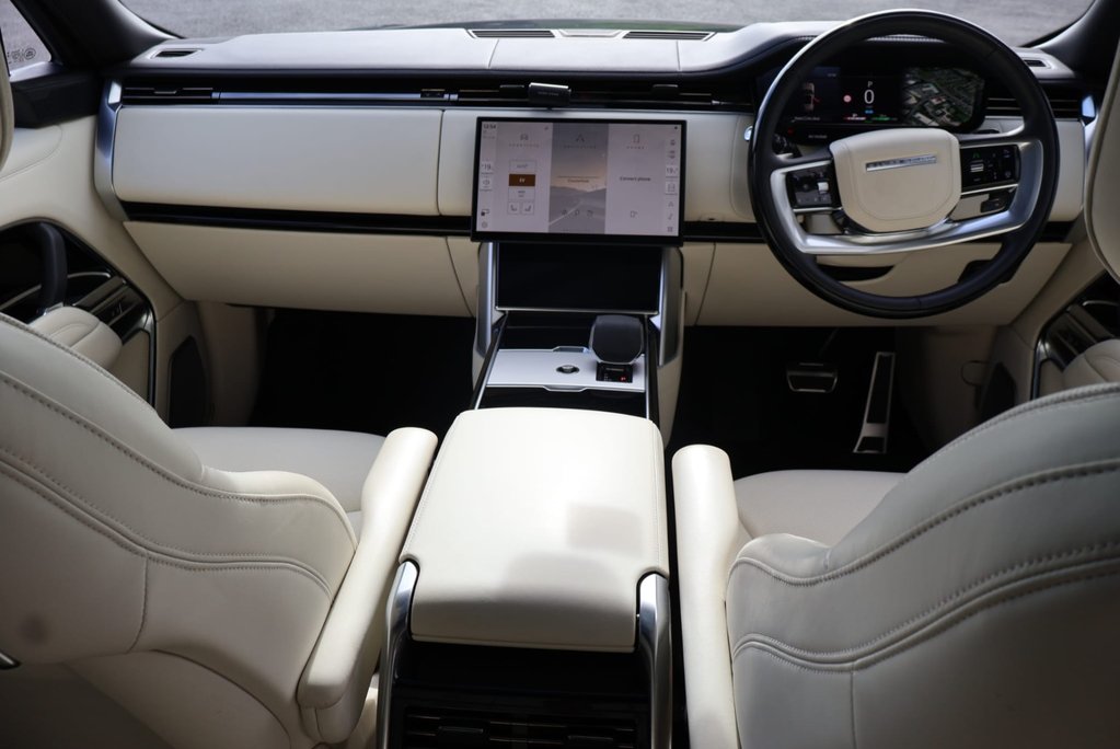 Land Rover Range Rover AUTOBIOGRAPHY HYBRID HUGE SPEC  18