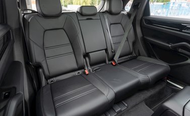 Porsche Cayenne V6 14