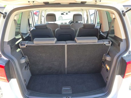 Volkswagen Touran 1.4 TSI BlueMotion Tech SEL MPV 5dr Petrol DSG Euro 6 (s/s) (150 ps) 8