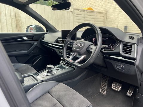 Audi Q5 2.0 TDI 40 Black Edition SUV 5dr Diesel S Tronic quattro Euro 6 (s/s) (190 10
